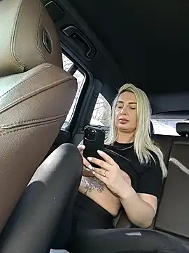 Snapshot of Blond_Babes chatting on February 2025 09:45:02 AM Blond Babes online show from February 2025 09:45:02 AM