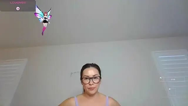 Snapshot of mixedasiangirl chatting on November 2025 09:26:01 PM mixedasiangirl online show from November 2025 09:26:01 PM