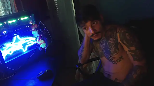 Snapshot of Badboyi1997 chatting on October 2025 06:11:01 AM Badboyi1997 online show from October 2025 06:11:01 AM