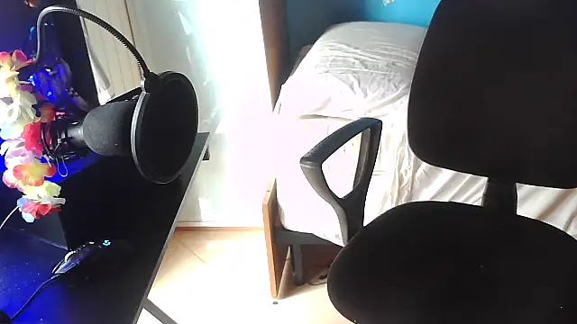 Snapshot of Badboyi1997 chatting on October 2025 01:12:02 PM Badboyi1997 online show from October 2025 01:12:02 PM