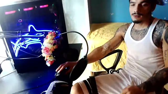 Snapshot of Badboyi1997 chatting on November 2025 10:50:02 AM Badboyi1997 online show from November 2025 10:50:02 AM