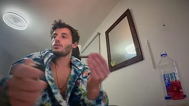 Dylansd online show from December 2024 04:55:02 AM