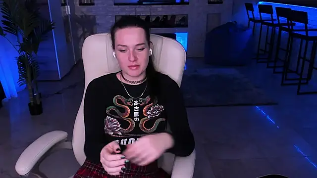 LisaElfy online show from January 2025 04:43:02 PM