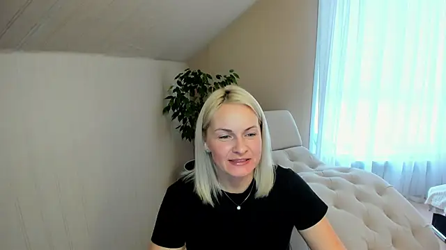 Alicee Gracee online show from December 2024 09:46:02 AM