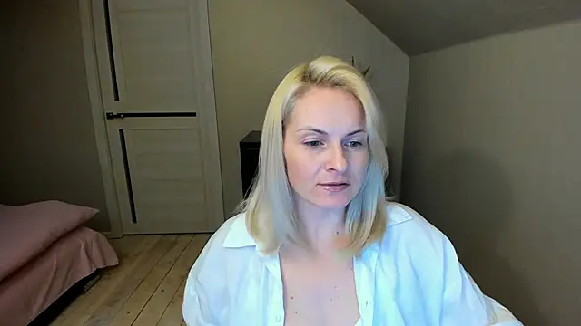 Alicee Gracee online show from March 2025 06:23:02 PM