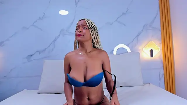 Snapshot of violetta_becker chatting on March 2025 02:37:02 PM violetta becker online show from March 2025 02:37:02 PM