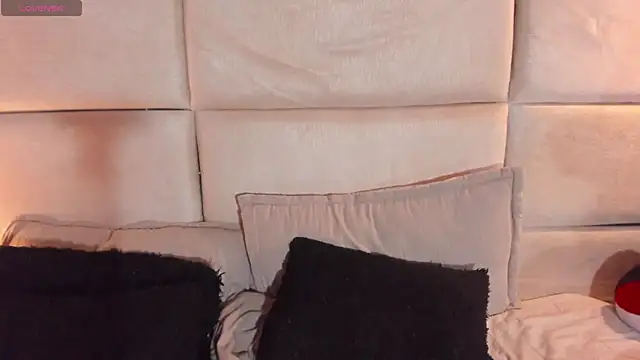 Nathaliajonees online show from February 2025 06:56:02 PM