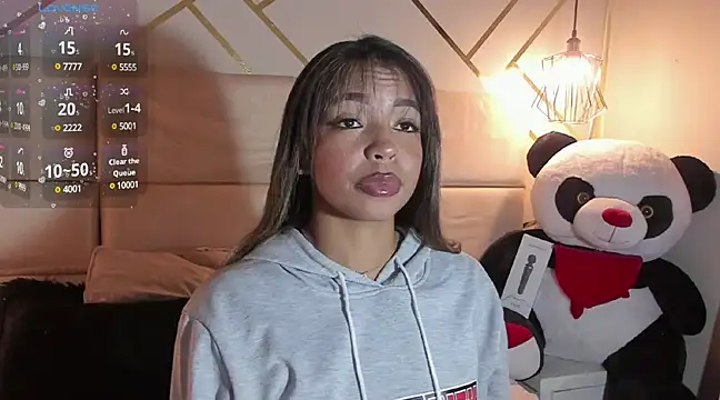 Nathaliajonees online show from February 2025 12:34:02 PM
