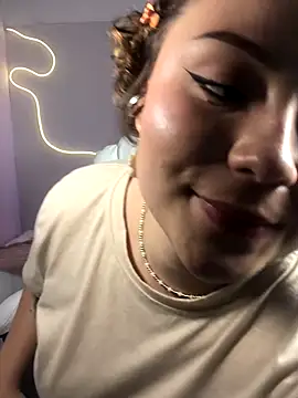 karlahush online show from October 2025 10:23:02 PM