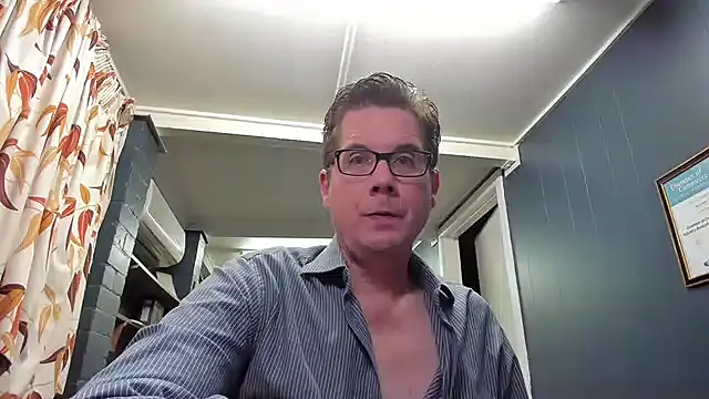 Snapshot of tilobinder chatting on December 2024 12:27:02 PM tilobinder online show from December 2024 12:27:02 PM