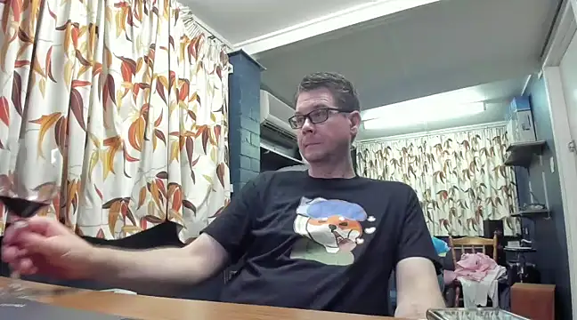 Snapshot of tilobinder chatting on January 2025 12:43:02 PM tilobinder online show from January 2025 12:43:02 PM