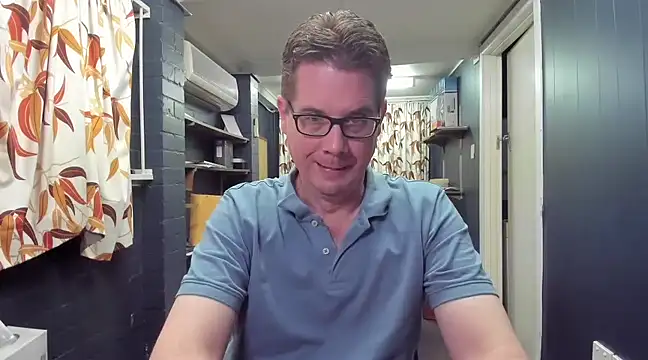 Snapshot of tilobinder chatting on March 2025 02:34:01 PM tilobinder online show from March 2025 02:34:01 PM