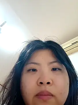 hello098712 online show from December 2024 10:23:02 PM