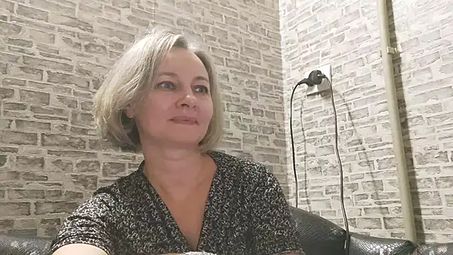 EdithManning online show from December 2024 02:55:01 PM