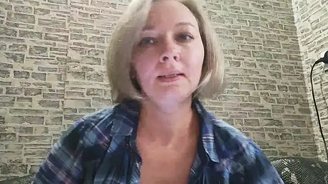 EdithManning online show from December 2024 11:00:01 AM