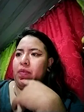 Snapshot of katieeandsharonn chatting on March 2025 04:14:01 AM katieeandsharonn online show from March 2025 04:14:01 AM