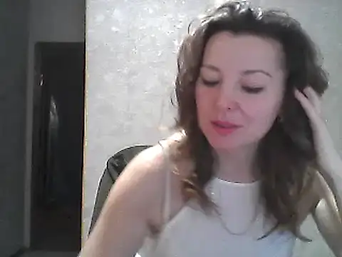 Snapshot of VselenaSun402 chatting on January 2025 08:25:02 AM VselenaSun402 online show from January 2025 08:25:02 AM