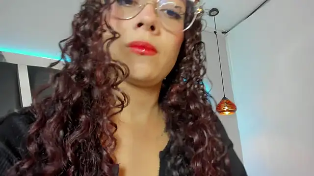 Snapshot of antonelllepiercee chatting on January 2025 11:32:02 AM antonelllepiercee online show from January 2025 11:32:02 AM