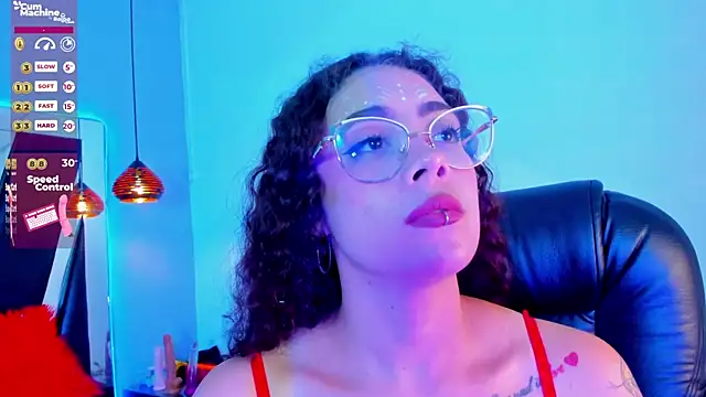 Snapshot of antonelllepiercee chatting on January 2025 06:10:02 PM antonelllepiercee online show from January 2025 06:10:02 PM
