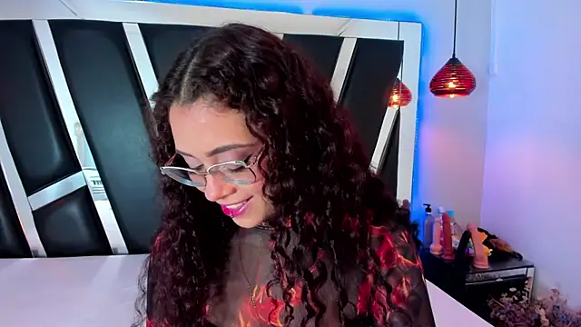 Snapshot of antonelllepiercee chatting on March 2025 11:23:01 AM antonelllepiercee online show from March 2025 11:23:01 AM