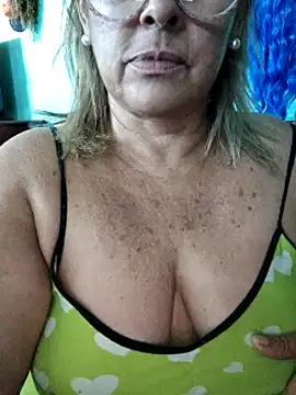 Kasandra Ho online show from February 2025 01:08:02 PM