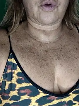 Kasandra Ho online show from September 2025 02:02:02 AM