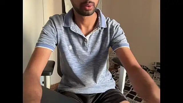 Snapshot of meatycronn chatting on October 2025 11:08:02 AM meatycronn online show from October 2025 11:08:02 AM