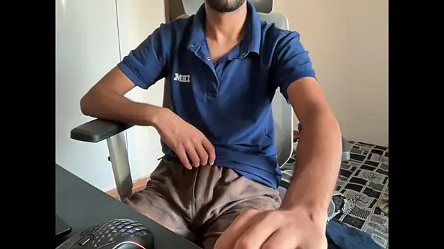 Snapshot of meatycronn chatting on October 2025 07:52:02 AM meatycronn online show from October 2025 07:52:02 AM