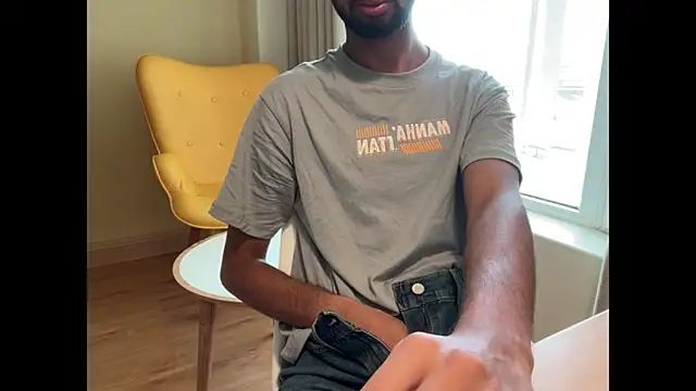 Snapshot of meatycronn chatting on October 2025 05:11:02 AM meatycronn online show from October 2025 05:11:02 AM