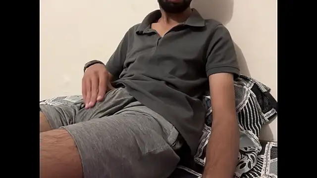 Snapshot of meatycronn chatting on November 2025 04:28:01 PM meatycronn online show from November 2025 04:28:01 PM