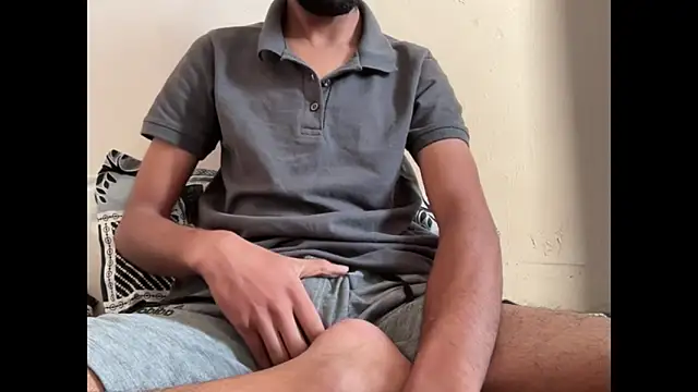 Snapshot of meatycronn chatting on November 2025 06:34:02 AM meatycronn online show from November 2025 06:34:02 AM