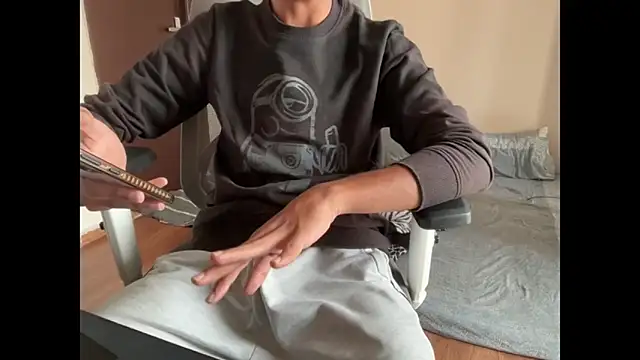 Snapshot of meatycronn chatting on November 2025 09:31:01 AM meatycronn online show from November 2025 09:31:01 AM