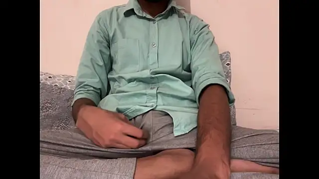 Snapshot of meatycronn chatting on November 2025 02:06:02 PM meatycronn online show from November 2025 02:06:02 PM