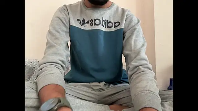 Snapshot of meatycronn chatting on November 2025 08:04:01 AM meatycronn online show from November 2025 08:04:01 AM