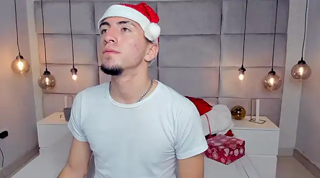 King Dante  online show from December 2024 08:29:01 PM