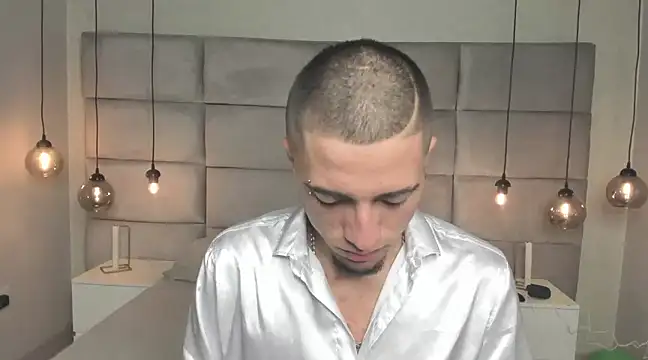 King Dante  online show from December 2024 08:37:01 PM