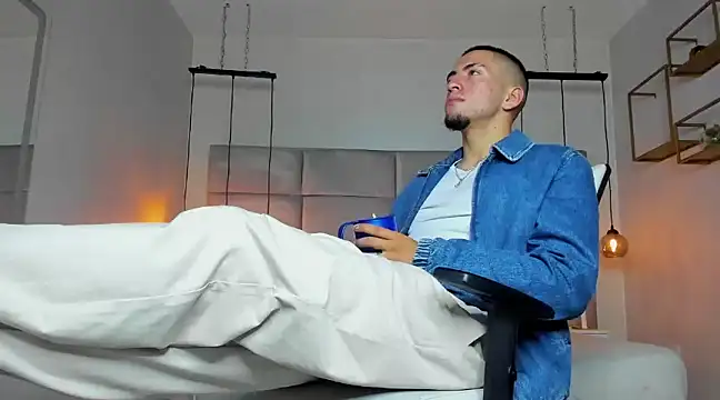 King Dante  online show from March 2025 10:07:02 PM
