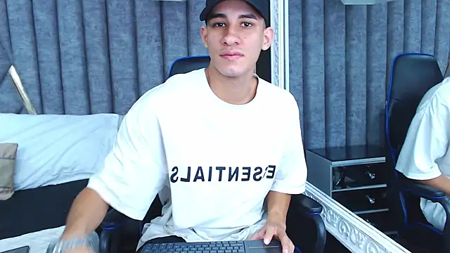 Snapshot of JakeMoxley chatting on January 2025 12:50:02 PM JakeMoxley online show from January 2025 12:50:02 PM