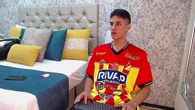 Snapshot of JakeMoxley chatting on January 2025 12:39:02 PM JakeMoxley online show from January 2025 12:39:02 PM