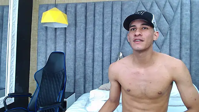 Snapshot of JakeMoxley chatting on January 2025 03:41:01 PM JakeMoxley online show from January 2025 03:41:01 PM