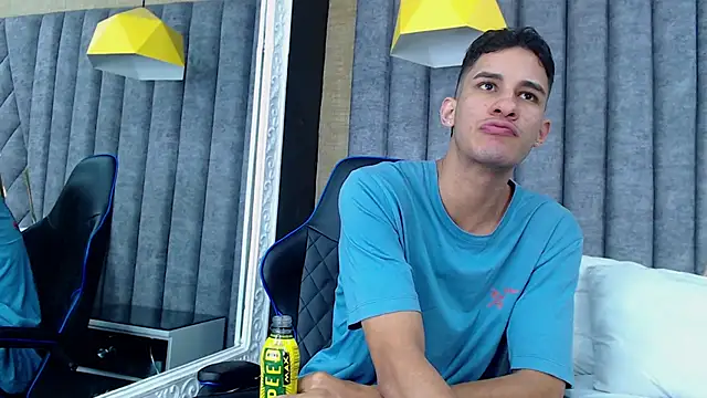 Snapshot of JakeMoxley chatting on January 2025 12:33:01 PM JakeMoxley online show from January 2025 12:33:01 PM