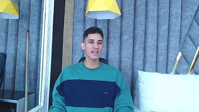 Snapshot of JakeMoxley chatting on January 2025 12:22:01 PM JakeMoxley online show from January 2025 12:22:01 PM