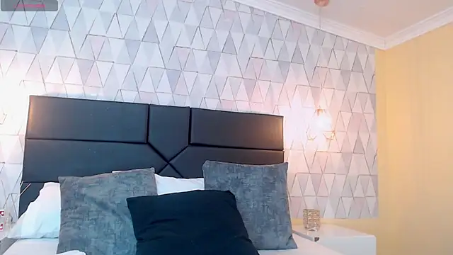 Snapshot of JakeMoxley chatting on February 2025 02:38:01 PM JakeMoxley online show from February 2025 02:38:01 PM