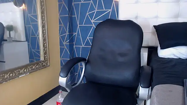 Snapshot of JakeMoxley chatting on February 2025 03:37:02 PM JakeMoxley online show from February 2025 03:37:02 PM