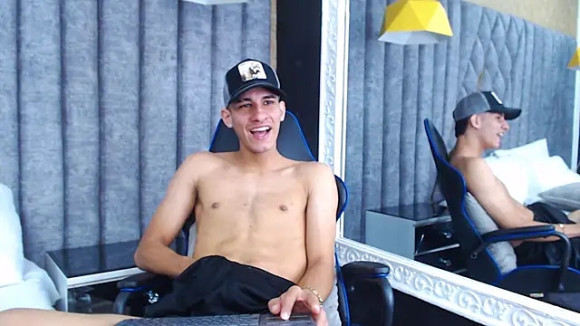 Snapshot of JakeMoxley chatting on March 2025 03:39:01 PM JakeMoxley online show from March 2025 03:39:01 PM