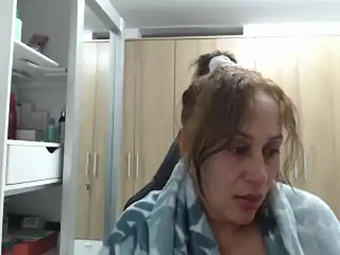 RoxanaLove9 online show from December 2024 02:15:01 AM