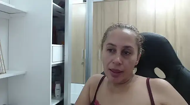 RoxanaLove9 online show from January 2025 02:30:02 AM