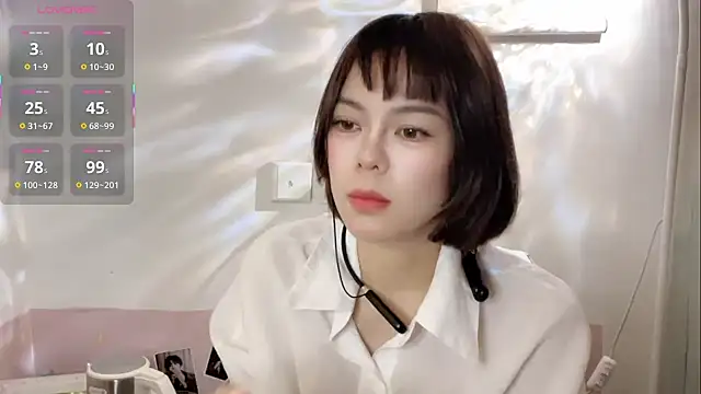 Snapshot of Linda-LL chatting on October 2025 06:03:02 AM Linda-LL online show from October 2025 06:03:02 AM