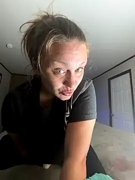 IvanaPlenty online show from October 2025 04:04:01 AM