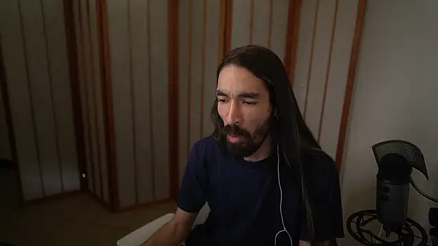 Snapshot of Your_Ice_cream chatting on November 2025 01:22:01 PM Your Ice cream online show from November 2025 01:22:01 PM